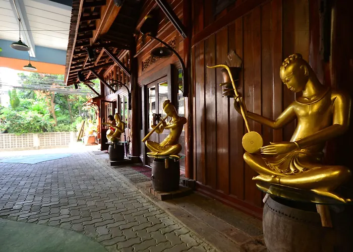 True Siam Phayathai